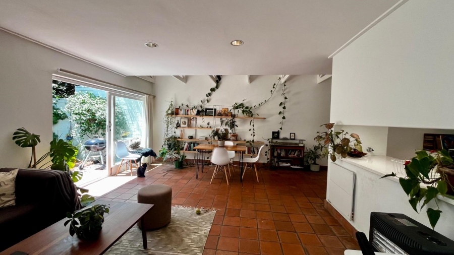 To Let 2 Bedroom Property for Rent in Observatory Western Cape